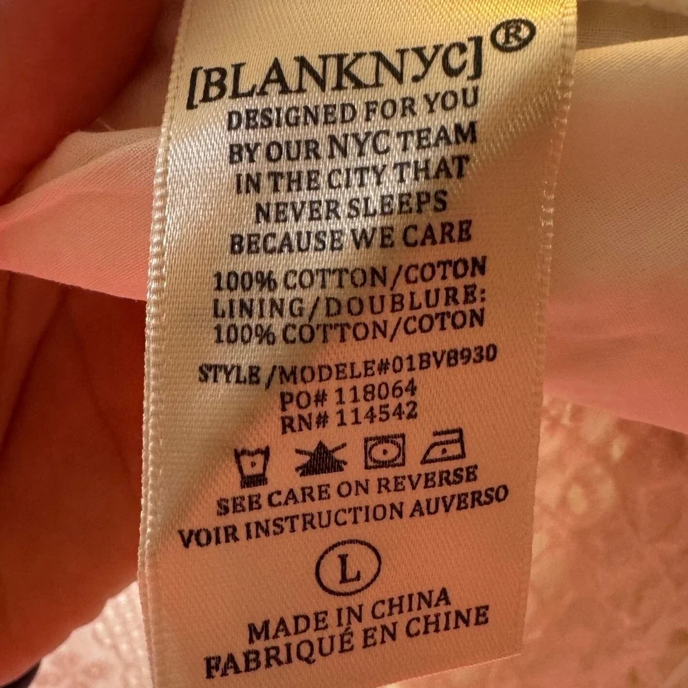 BLANKNYC White Eyelet Lace Romper Short Puff Sleeve Tie Waist Pockets Size Large